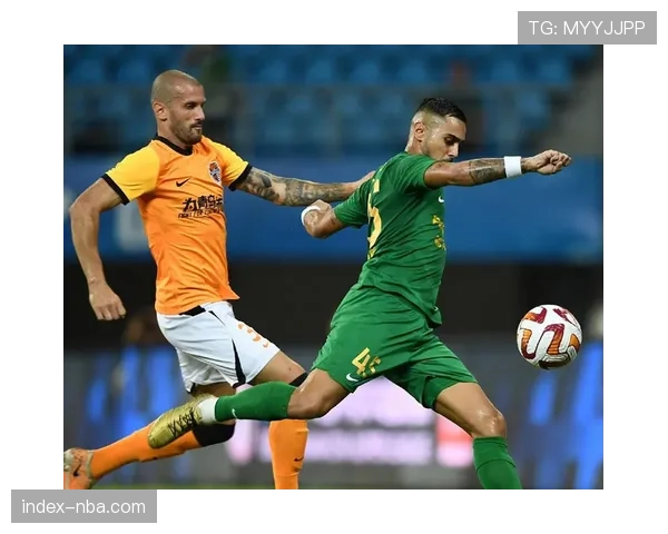 外援莱昂纳多带伤作战，展现职业精神