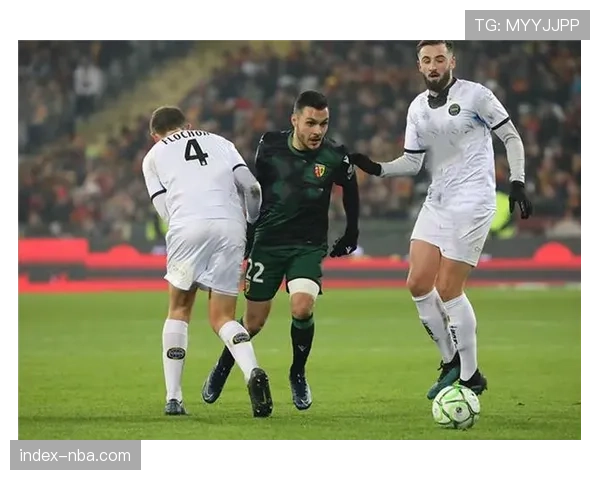 朗斯三年出售球员收入2.5亿欧元，黑店模式成功