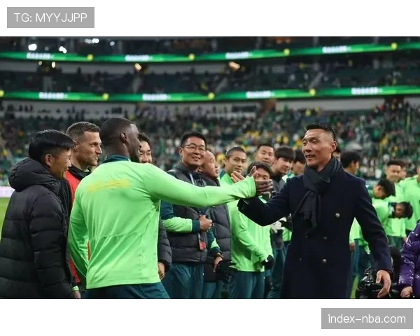 北京国安为功勋厨师举办退休仪式,致敬俱乐部幕后英雄 北京国安为功勋厨师举办退休仪式,致敬俱乐部幕后英雄