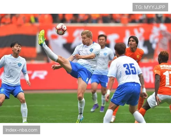 汉堡1-1法兰克福,洛孔加抢断破门难取三分 汉堡1-1法兰克福,洛孔加抢断破门难取三分