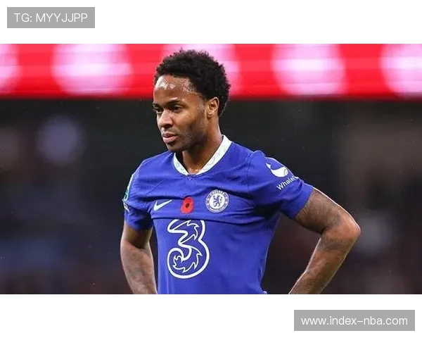 斯特林考虑离开切尔西，寻求稳定环境