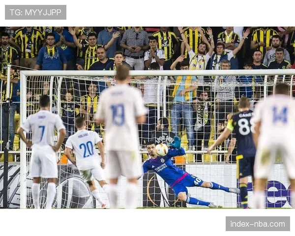 北极圈内的欧冠之战，博德闪耀主场独特氛围引热议