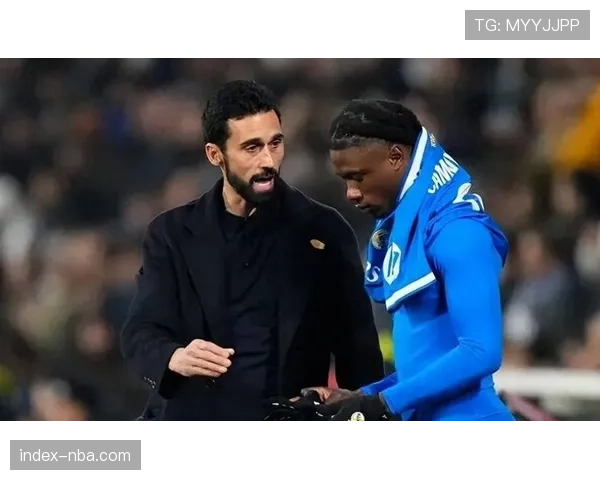 皇马主帅阿韦洛亚谈冬窗策略：现有阵容足以冲击双冠