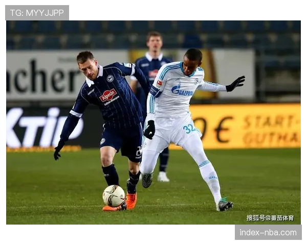 德甲裁判委员会修订定位球判罚标准，严惩禁区内推拉犯规